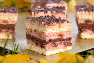 Prajitura cu zmeura - Deliciu fin si aromat