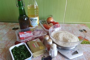 Pilaf de orez cu legume, pipote si inimi de pui, in sos de rosii - Reteta gustoasa si economica