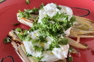 Andive caramelizate cu mozarella și pătrunjel verde - Aperitiv usor si gustos