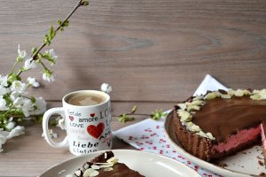 Tarta cu zmeura si ciocolata - Reteta delicioasa de post