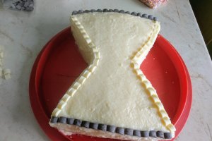 Tort Clepsidra - Reteta delicioasa pentru un desert aniversar