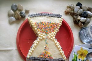 Tort Clepsidra - Reteta delicioasa pentru un desert aniversar