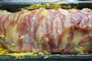 Chec cu pui si cascaval in bacon - Reteta usoara pentru un aperitiv gustos