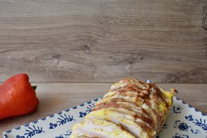 Chec cu pui si cascaval in bacon - Reteta usoara pentru un aperitiv gustos