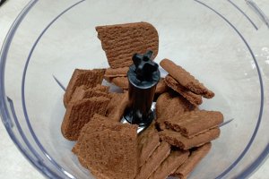 Tarta cu mere, nuca si suc de portocale - Reteta gustoasa si aromata