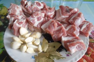 Piept de porc in saramura, la borcan - reteta simpla, fara fierbere
