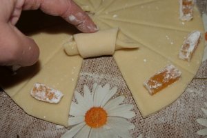 Cornulete cu untura si vin alb - Fragede si delicioase