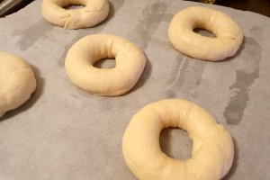 Covrigi sarati de casa - Reteta simpla si gustoasa