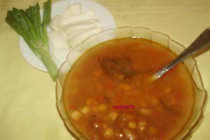 Ciorba de fasole cu naut si tarhon