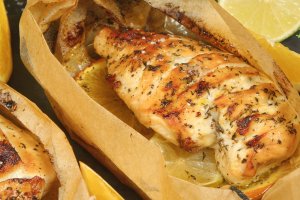 Pui cu portocale și lime la cuptor -  Rețeta simplă pentru un preparat savuros și aromat
