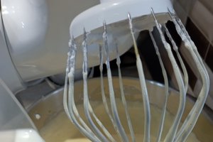 Prajitura cu mere, afine, banana si nuci - Reteta rapida si delicioasa