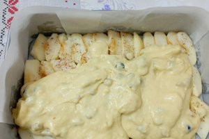 Prajitura cu mere, afine, banana si nuci - Reteta rapida si delicioasa