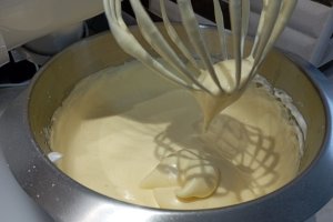 Prajitura rasturnata cu afine si mere - Rapida si spornica