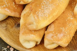 Mini baghete pufoase - Rețeta simplă, de casă