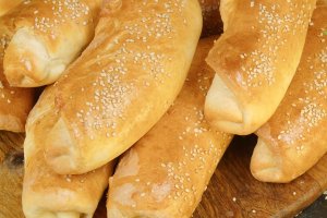 Mini baghete pufoase - Rețeta simplă, de casă
