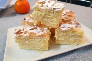 Placinta cu branza si iaurt - Reteta savuroasa cu foi de placinta