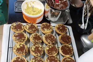 Islere cu fistic și cremă ciocofistichie - Desert fraged și delicios