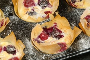 Mini cheesecake rapid - Desertul delicios cu brânză și fructe