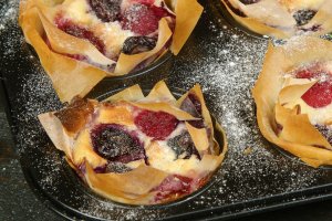 Mini cheesecake rapid - Desertul delicios cu brânză și fructe