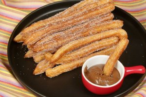 Churros de casă – Rețeta simplă pentru un gust autentic spaniol