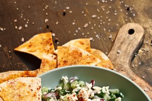 Salată de castraveți - Explozie de arome și vitamine într-o rețetă simplă