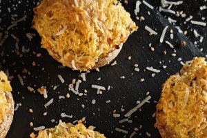 Ciuperci umplute cu cremă de brânză și legume – Aperitiv delicios și ușor de preparat