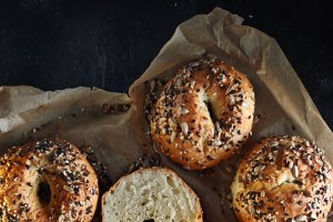 Covrigi cu semințe - Rețeta simplă din 3 ingrediente de bază