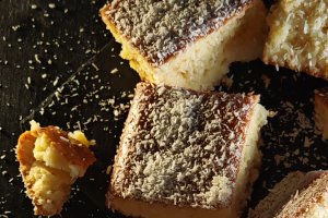 Prăjitură Raffaello - Desert însiropat și delicios
