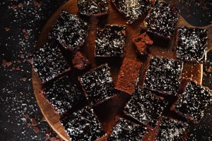 Negresă de post pufoasă și aromată – Rețeta savuroasă de casă