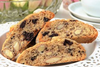 Cantuccini cu migdale - Crocanti si deliciosi