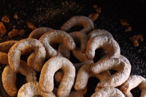 Biscuiți de post cu nucă - Fragezi și gustoși