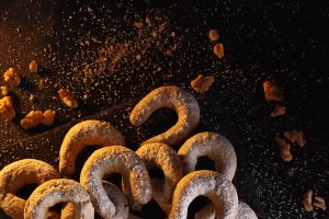 Biscuiți de post cu nucă - Fragezi și gustoși
