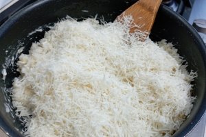 Somon cu orez cremos, cu parmezan - Reteta usoara si gustoasa