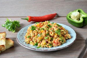 Menemen - Omleta turceasca plina de savoare