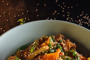 Noodles cu legume - Rețeta gustoasă de post