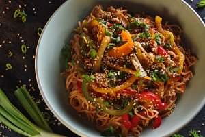 Noodles cu legume - Rețeta gustoasă de post