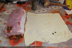 Rulada din muschi de porc cu legume si costita - Reteta savuroasa de casa