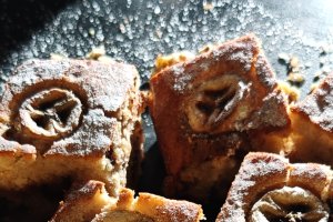 Prăjitura cu banane și ciocolată - Deliciu pufos și aromat
