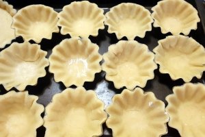 Mini tarte cu crema de vanilie si capsuni - Reteta delicioasa, fara zahar
