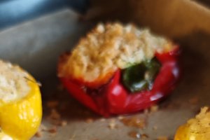 Ardei umpluți cu brânză, la cuptor - Rețeta simplă, rapidă și gustoasă