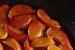 Prăjitură răsturnată cu piersici caramelizate - Rețeta delicioasă de vară-2