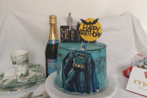 Tort cu lichior, cafea si jeleu de afine - Reteta delicioasa