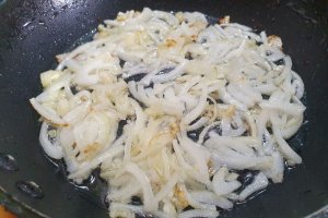 Tortilla cu cartofi si ceapa, la tigaie - Reteta gustoasa de omleta spaniola