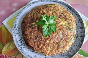 Tortilla cu cartofi si ceapa, la tigaie - Reteta gustoasa de omleta spaniola