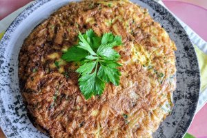 Tortilla cu cartofi si ceapa, la tigaie - Reteta gustoasa de omleta spaniola