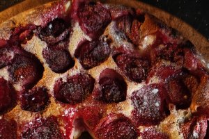 Clafoutis cu căpșuni - Desertul savuros și aromat