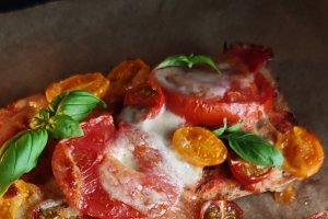 Bruschete cu roșii și mozzarella - Rapide și delicioase