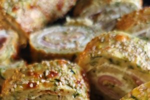Ruladă de dovlecei cu cremă de brânză și șuncă - Aperitivul gustos de vară