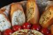 Pâine cu camembert si roșii la cuptor - Gustarea care te cucerește-2