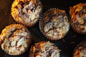 Brioșe cu căpșuni și ciocolată albă - Delicioase și ușor de făcut